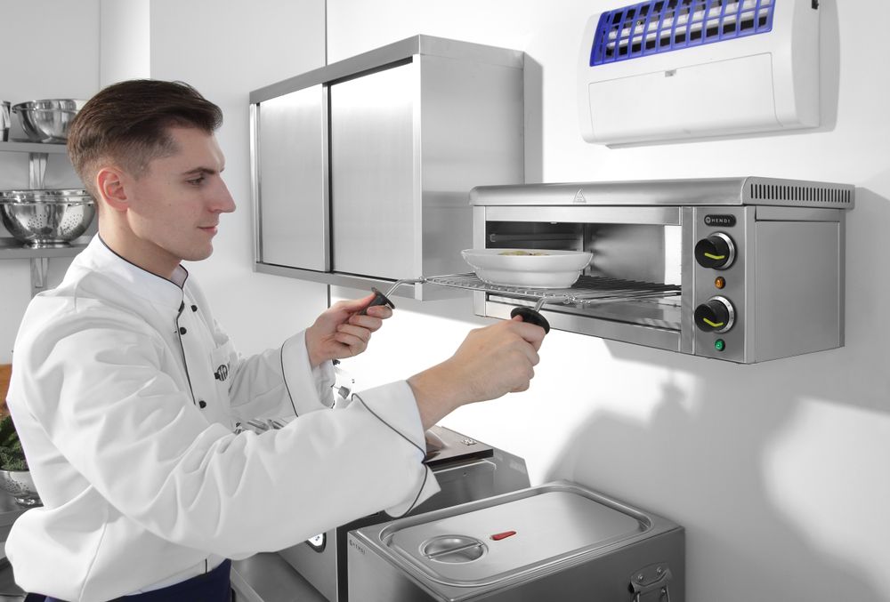 Salamander met muurbevestiging, HENDI, 230V/2000W, 610x450x(H)275mm